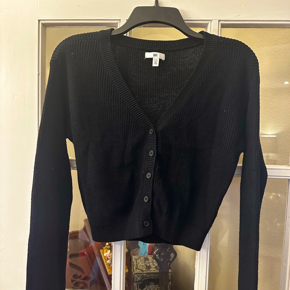 BP Women's Black Cropped V-Neck Cardigan Size XXS